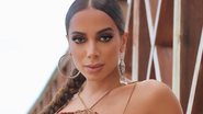 Sem sutiã, Anitta exibe produção deslumbrante - Reprodução/Instagram