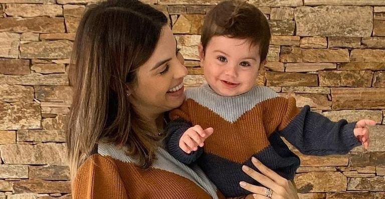 Sthefany Brito baba pelo filho ao celebrar 10 meses do bebê - Reprodução/Instagram