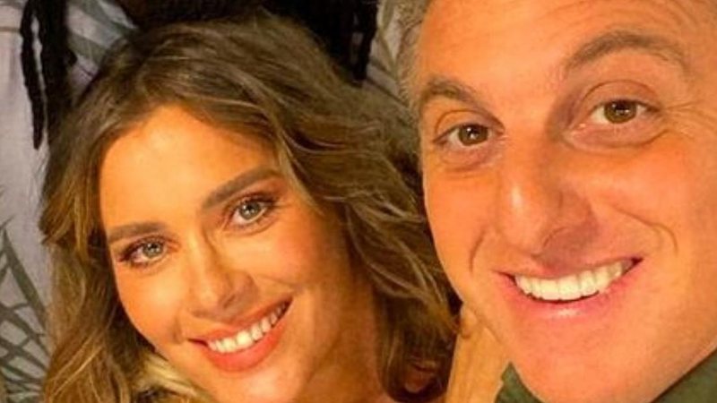 Com clique antigo, Carol Dieckmann parabeniza Luciano Huck - Reprodução/Instagram