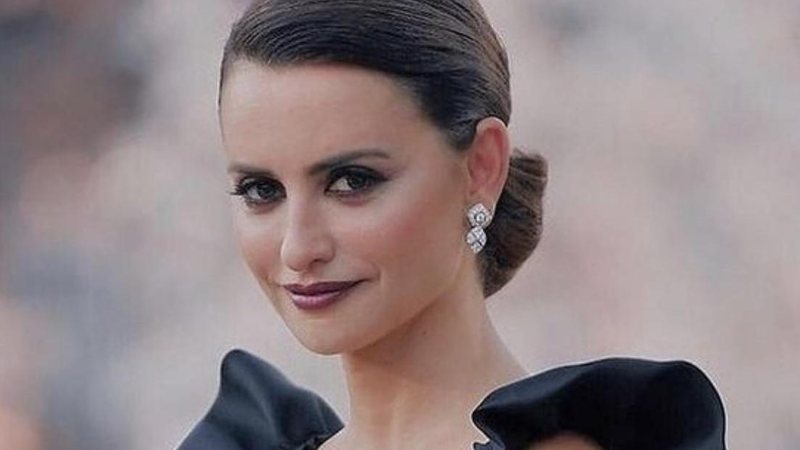 Penélope Cruz elege vestido belíssimo no festival de Veneza - Reprodução/Instagram