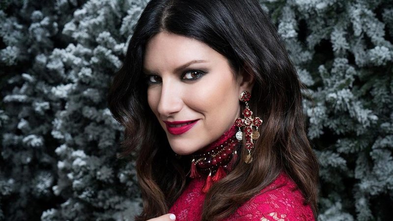 Laura Pausini opta por peças sofisticadas e discretas - Divulgação/Instagram