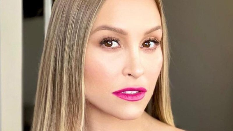 Carla Diaz dispensa sutiã em look provocante - Divulgação/Instagram