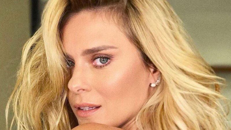 Prestes a fazer 43, Carolina Dieckmann se exibe sem make - Reprodução/Instagram