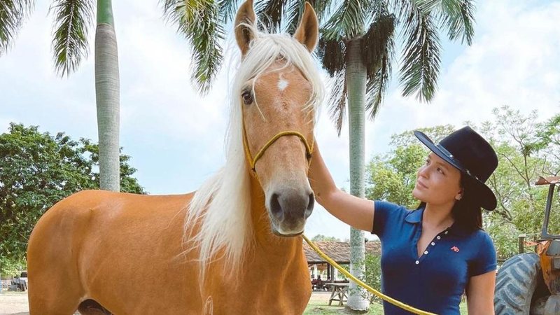 Após acidente, Larissa Manoela volta a cavalgar e faz relato - Reprodução/Instagram