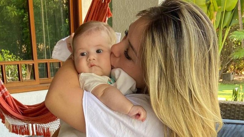 Virginia posa com Maria Alice e celebra o Dia do Filho - Reprodução/Instagram