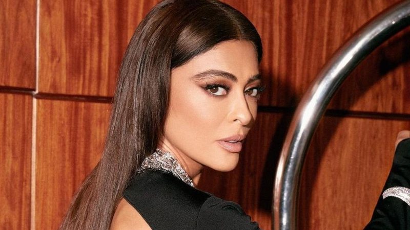 Juliana Paes aposta em vestido recortado em Paris - Reprodução/Instagram