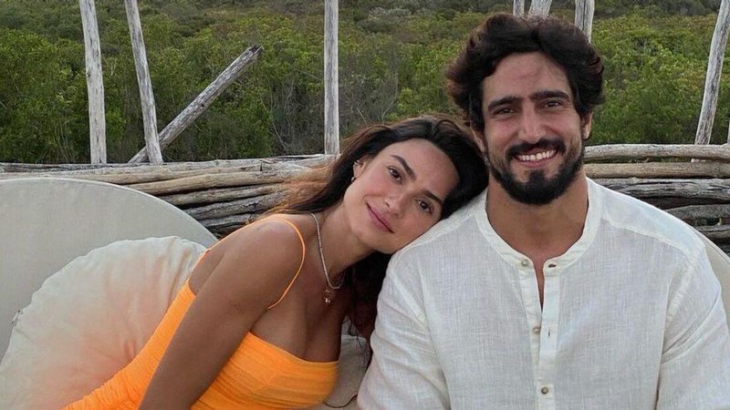 Thaila Ayala exibe foto romântica com Renato Góes - Foto/Instagram