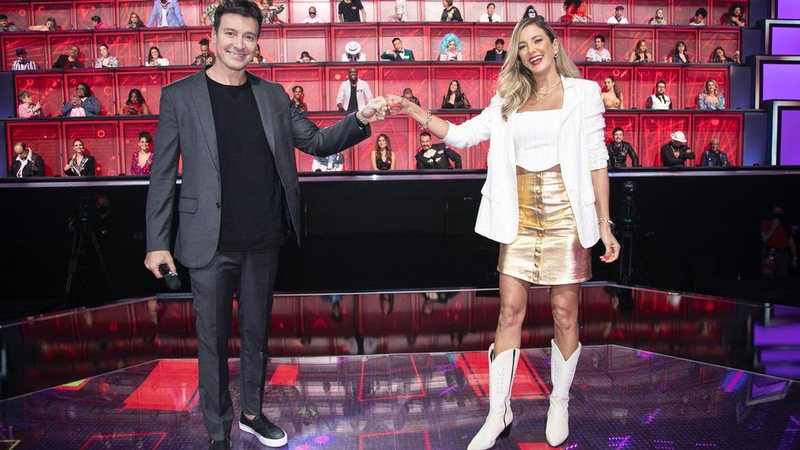 Rodrigo Faro e Ticiane Pinheiro no 'Canta Comigo Teen 2' - Antonio Chahestian e Edu Moraes/ Record TV