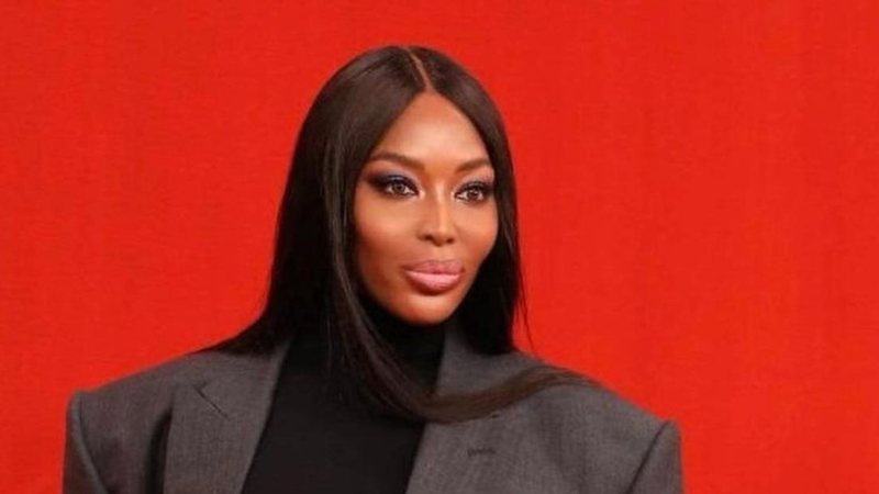 Naomi Campbell aposta em look fashionista e oversized - Reprodução/Instagram