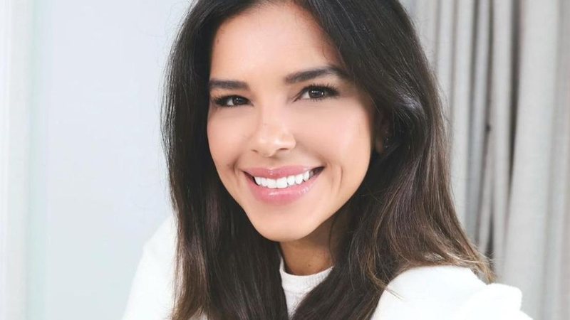 De biquíni, Mariana Rios esbanja boa forma em cachoeira - Reprodução/Instagram