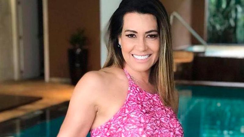 Aos 58 anos, Solange Frazão exibe barriga definida na web - Divulgação/Instagram