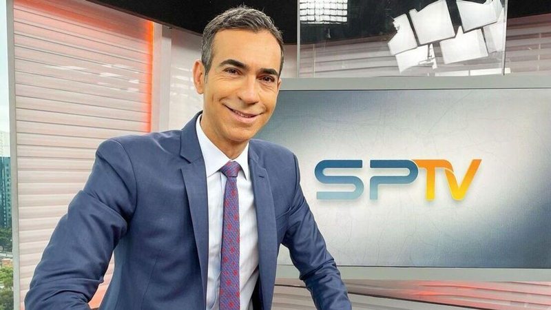 Cesar Tralli ganha presente especial da equipe do 'SP1' - Reprodução/Instagram