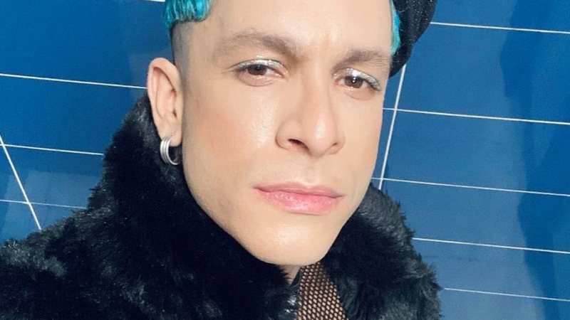 Rainer Cadete cobre apenas o essencial em look para VS2 - Reprodução/Instagram