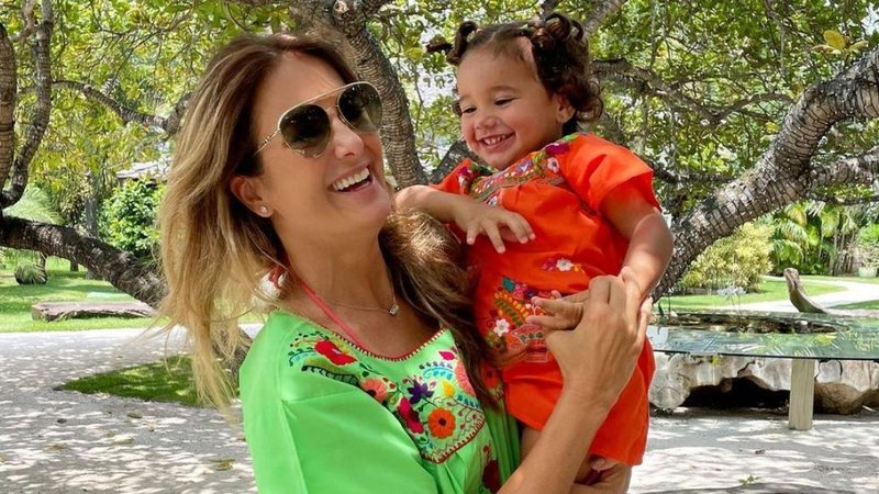 Ticiane Pinheiro visita tribo indígena com a filha, Manuella - Reprodução/Instagram