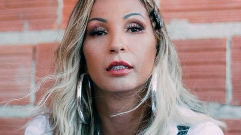 Valesca Popozuda aposta em vestido provocante - Divulgação/Instagram