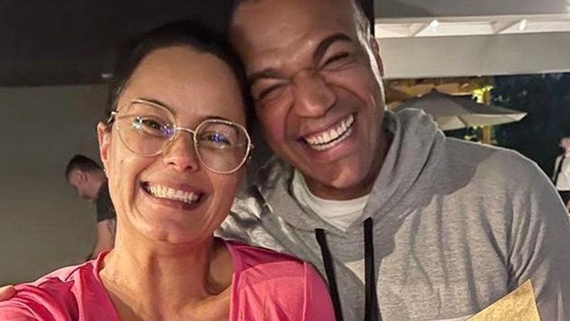 Luciele Di Camargo é surpreendida no aniversário de 44 anos - Reprodução/Instagram