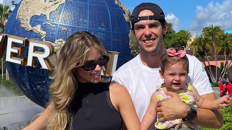 Carol Dias posta fotos lindas com Kaká e Esther - Reprodução/Instagram