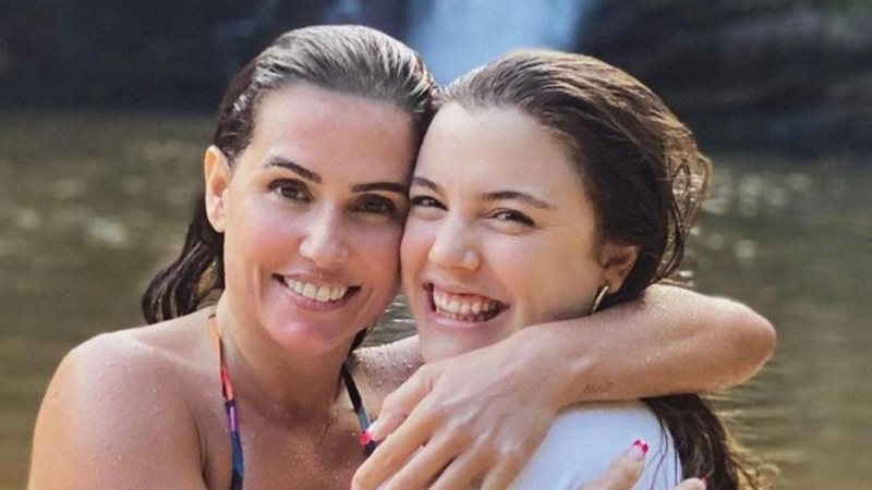 Deborah Secco mostra surpresa para Alice Wegmann - Reprodução/Instagram