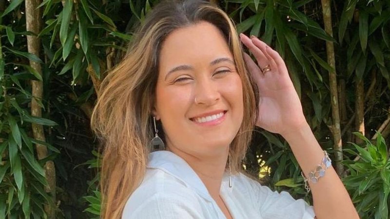 Filha de Fátima Bernardes ostenta curvas de biquíni decotado - Reprodução/Instagram