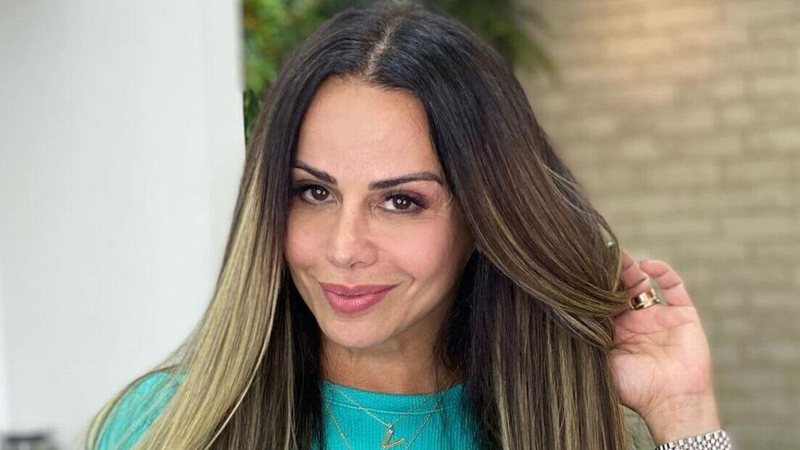 Viviane Araújo rouba a cena ao surgir só de body em foto - Reprodução/Instagram