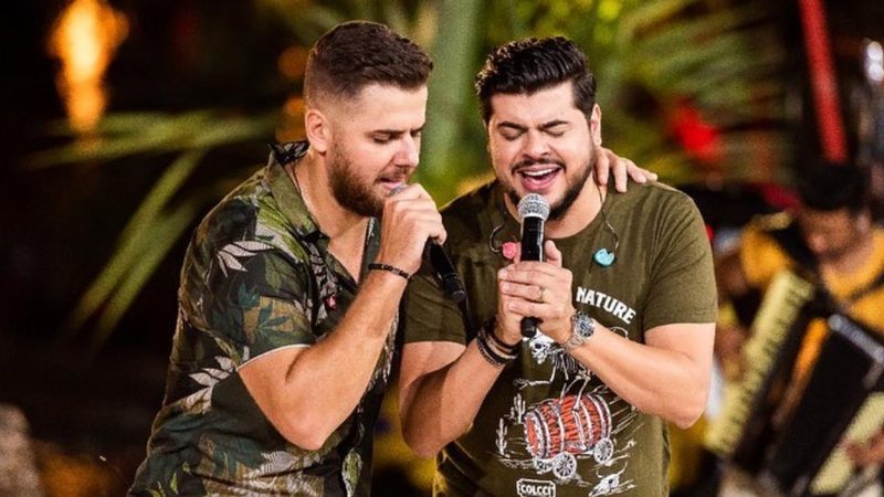 Zé Neto se emociona com carinho dos fãs em show presencial - Divulgação