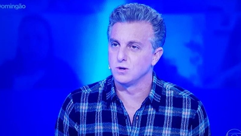 Luciano Huck pede desculpa após falar sobre Marília Mendonça - Reprodução/TV Globo