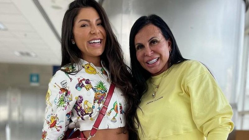 Andressa Ferreira posta fotos no aeroporto com a sogra - Reprodução/Instagram