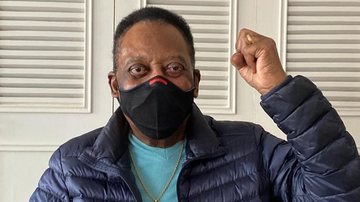 Dois meses após retirada de tumor, Pelé fala sobre a saúde - Reprodução/Instagram