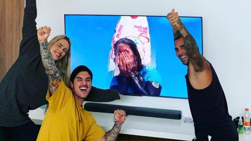 Gabriel Medina celebra a vitória da irmã em campeonato - Reprodução/Instagram