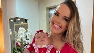 Filha de Thaeme Mariôto, Ivy, celebra dois meses com estilo - Reprodução/Instagram