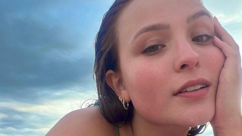 Larissa Manoela posta registros se divertindo na praia - Reprodução/Instagram