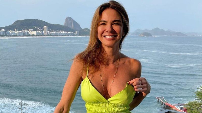 Luciana Gimenez encanta com novos cliques de biquíni - Reprodução/Instagram