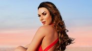 De biquíni, Nicole Bahls mostra corpo super bronzeado na - Divulgação/Instagram