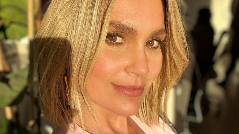 Flávia Alessandra arranca elogios ao mostrar look rosa - Reprodução/Instagram