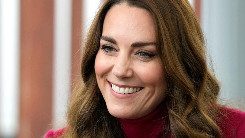 Kate Middleton brilha apostar em combinação vermelha em evento de Natal - Foto/Getty Images