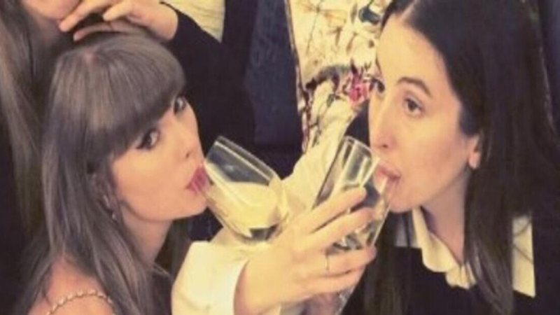 As cantoras Taylor Swift e Alana Haim comemoraram seus aniversários juntas - Reprodução/Instagram