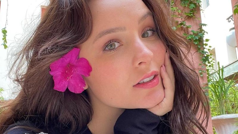 Larissa Manoela mostra caracterização para 'Além da Ilusão' - Reprodução/Instagram