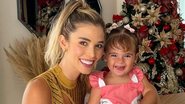 Carol Dias exibe foto de Esther 'embrulhada' como presente - Reprodução/Instagram