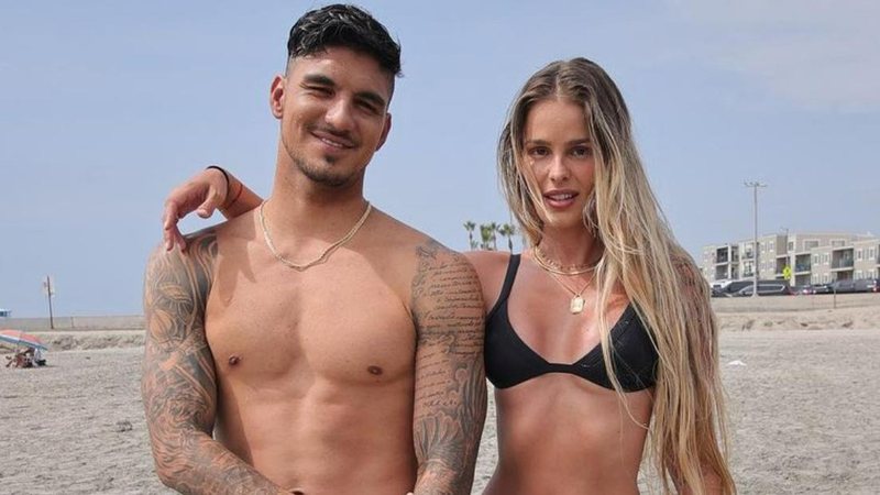 Gabriel Medina vive momento romântico ao lado de Yasmin Brunet - Reprodução/Instagram