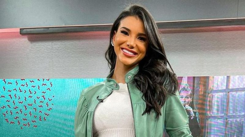 Jakelyne Oliveira aposta em look brilhante para evento - Reprodução/Instagram