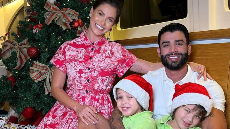 Andressa Suita e Gusttavo Lima presenteiam os filhos - Reprodução/Instagram