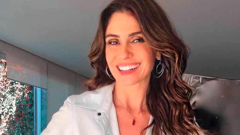 Aos 45 anos, Giovanna Antonelli surpreende de biquíni cor de rosa - Divulgação/Instagram