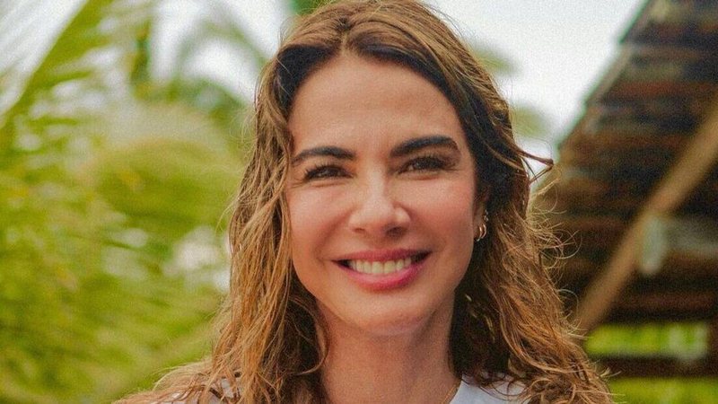 Luciana Gimenez publica primeira foto com o namorado na rede social - Reprodução/Instagram