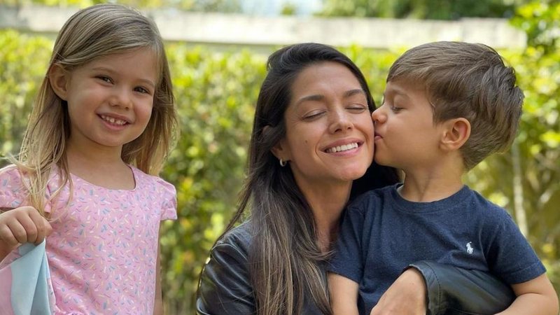 Thais Fersoza publica vídeo emocionante com os filhos - Reprodução/Instagram