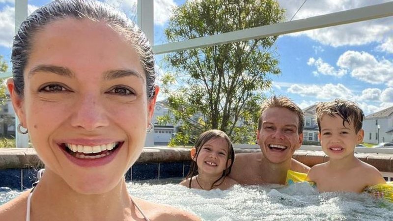 Thais Fersoza posta fotos na Disney ao lado da família - Reprodução/Instagram