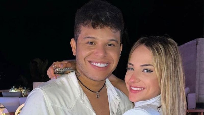 Ex-BBB Gabi Martins e cantor Tierry completam um ano de namoro - Reprodução/Instagram