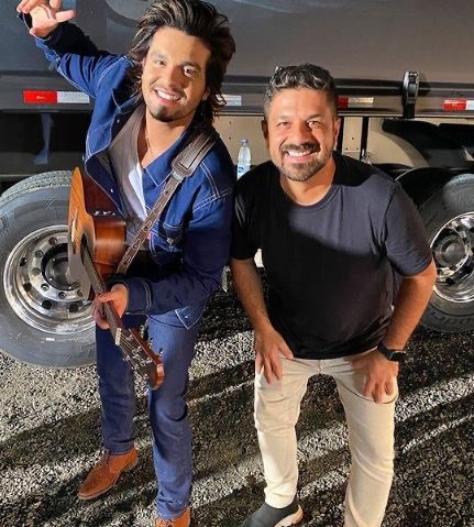 Bruno Vaz compartilha fotos inéditas dos bastidores do clipe ‘Armadura de um Guerreiro’ com Luan Santana: