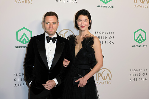 Ewan McGregor e Mary Elizabeth Winstead são pais do pequeno Laurie