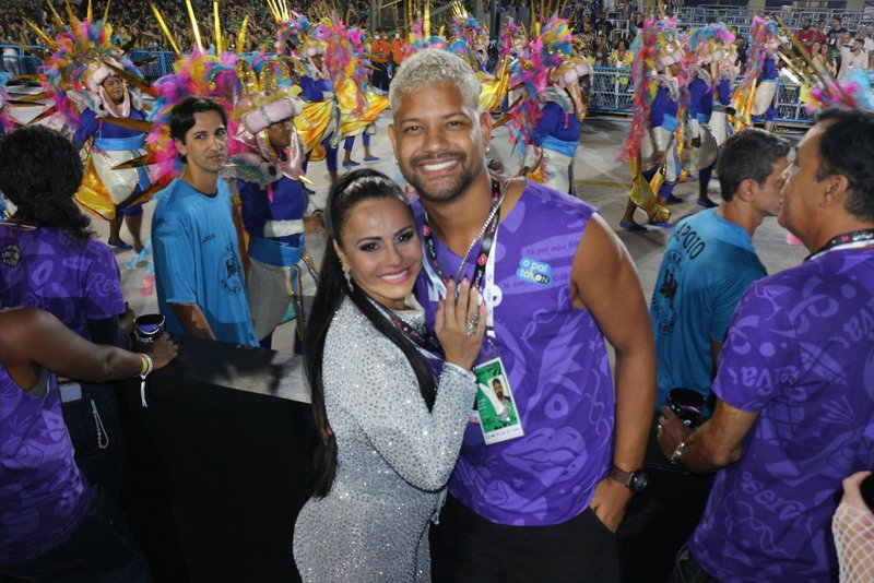 Famosos curtem folia em Nosso Camarote, no Rio