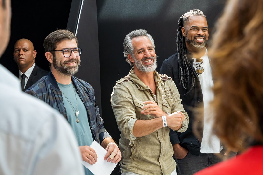 Fabio Maca (calígrafo)/ Ike Levy (fotógrafo)/ Manoel Soares (jornalista, cofundador da CUFA e apresentador do Encontros com Fatima Bernardes, na TV Globo)